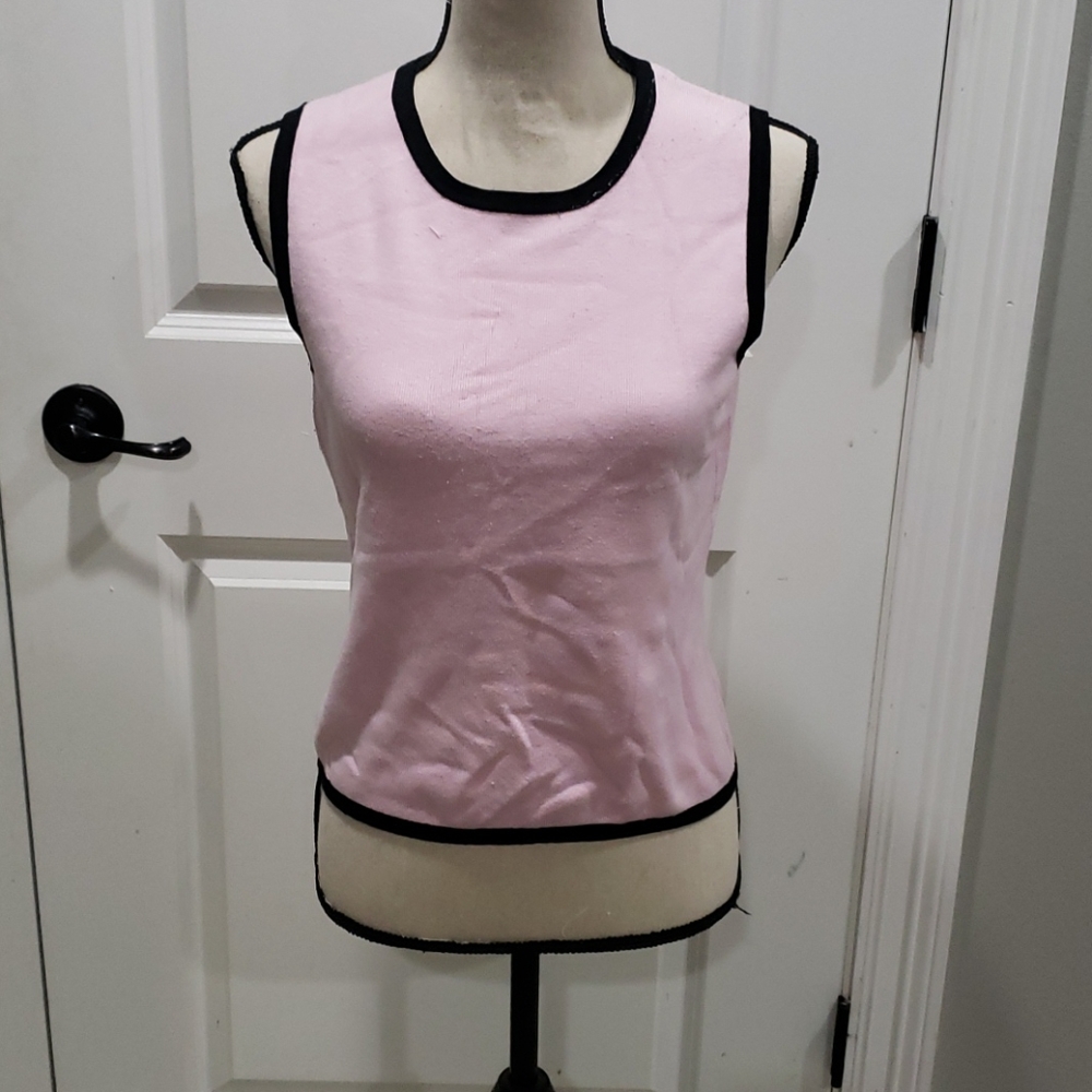 Sleeveless top